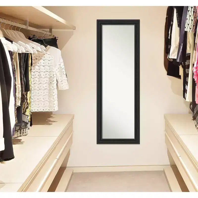 Miroir mural et de porte pleine longueur 18" x 52" avec cadre noir étroit