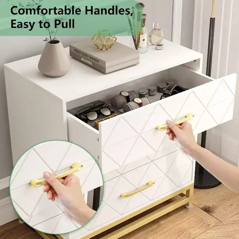 Commode à 3 tiroirs avec poignées métalliques
