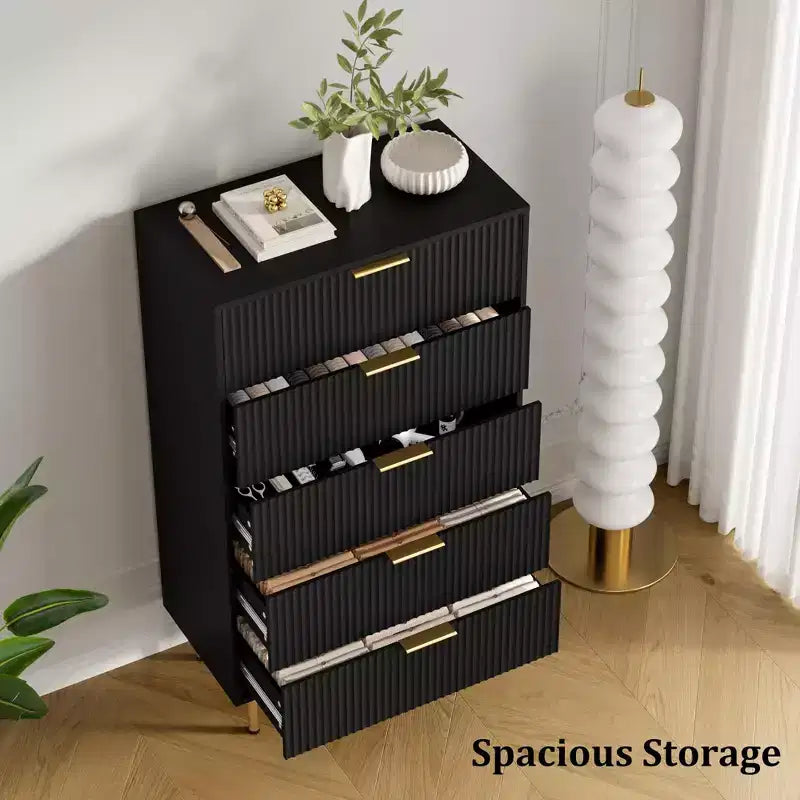Commode en bois à 5 tiroirs larges
